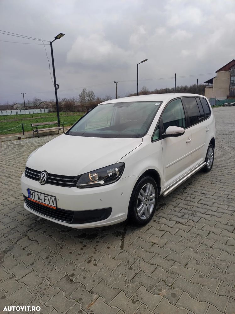 Volkswagen Touran 2.0 TDI DPF BlueMotion Technology DSG Highline - 11
