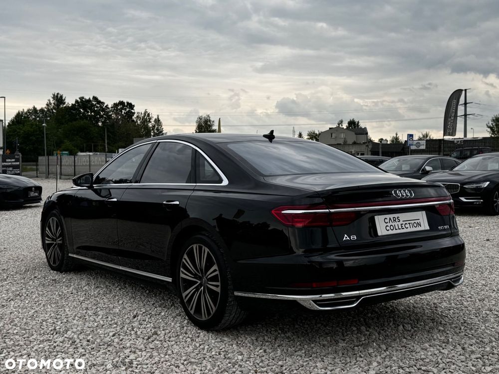 Audi A8 - 7