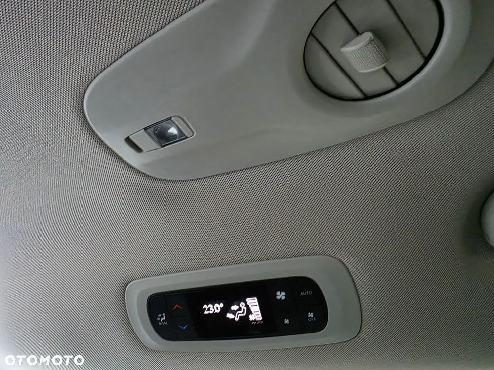 Chrysler Pacifica - 23