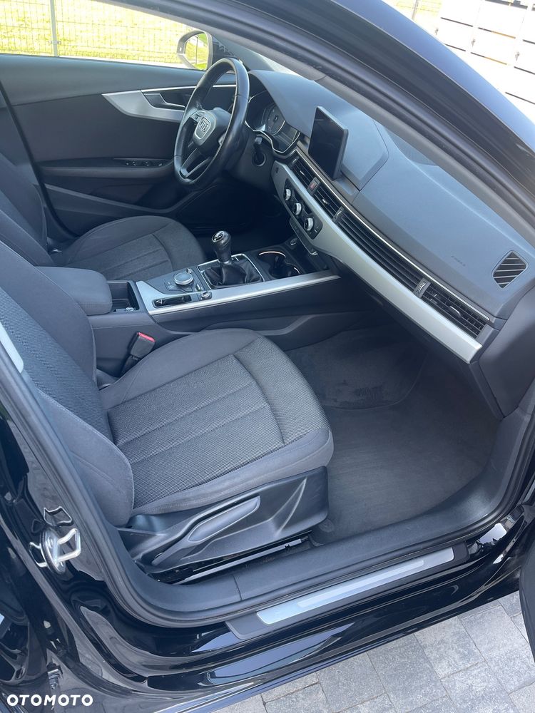 Audi A4 Avant 2.0 TDI - 8