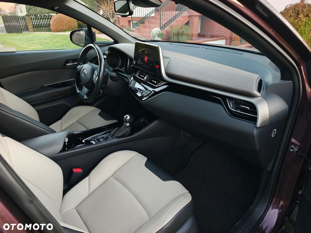 Toyota C-HR 1.8 Hybrid GPF Executive - 12