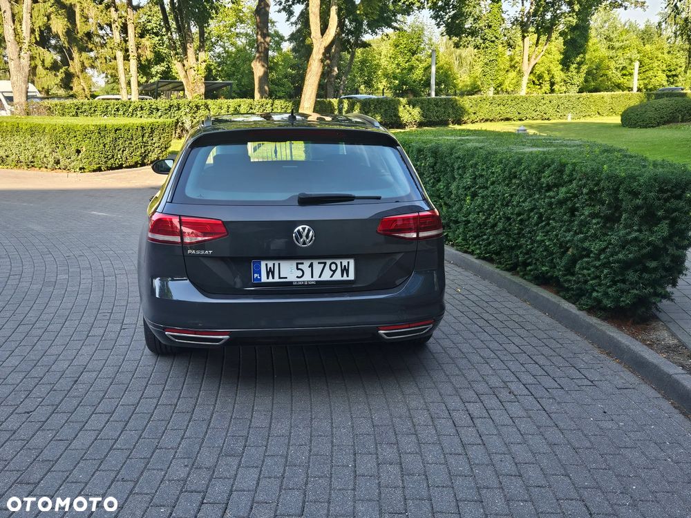 Volkswagen Passat - 33