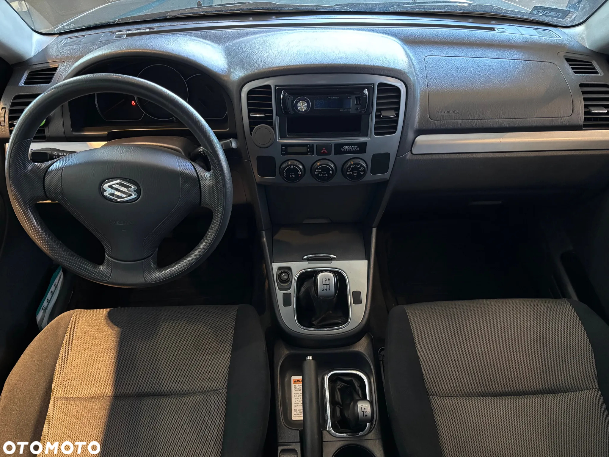 Suzuki Grand Vitara 2.0 Comfort - 10