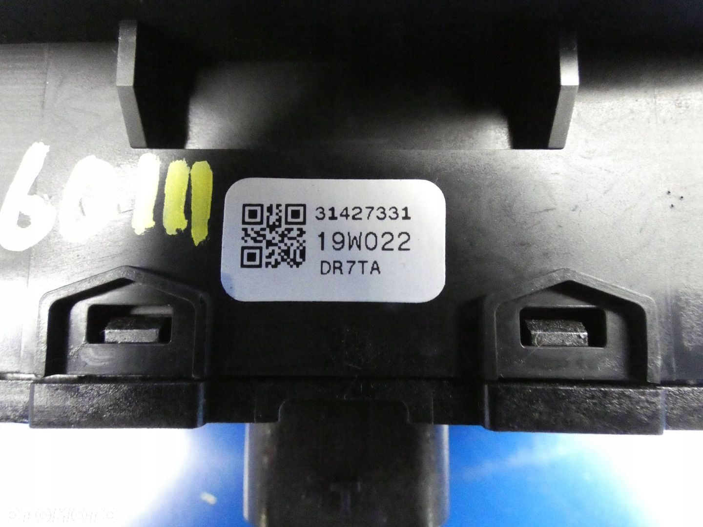 VOLVO S60 III V60 II PRZYCISK OTWIERANIA KLAPY BAGAŻNIKA - 3