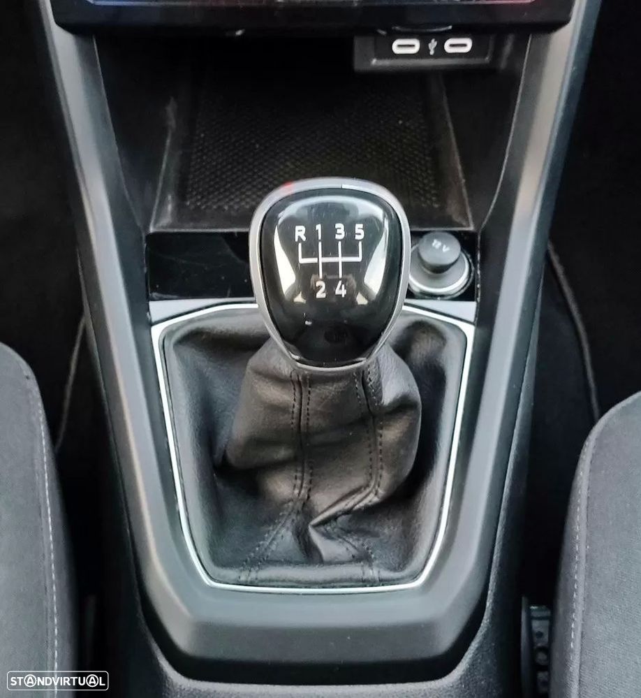 VW T-Cross 1.0 TSI Life - 12