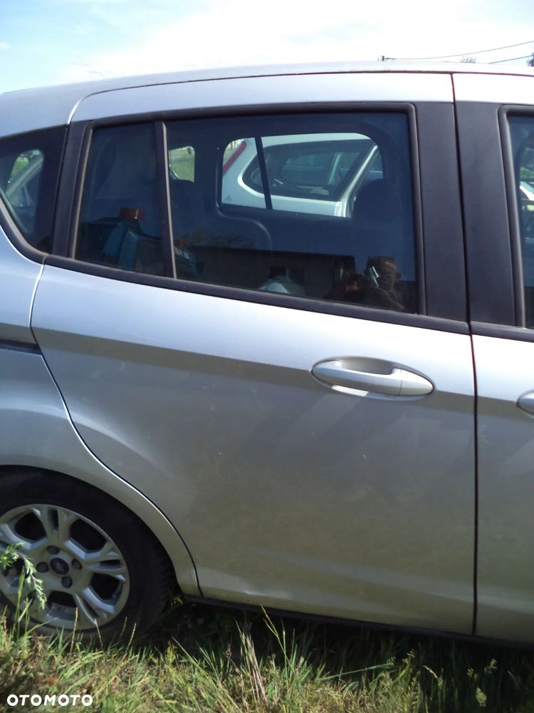 Drzwi prawe tylne Ford B-Max kolor MC