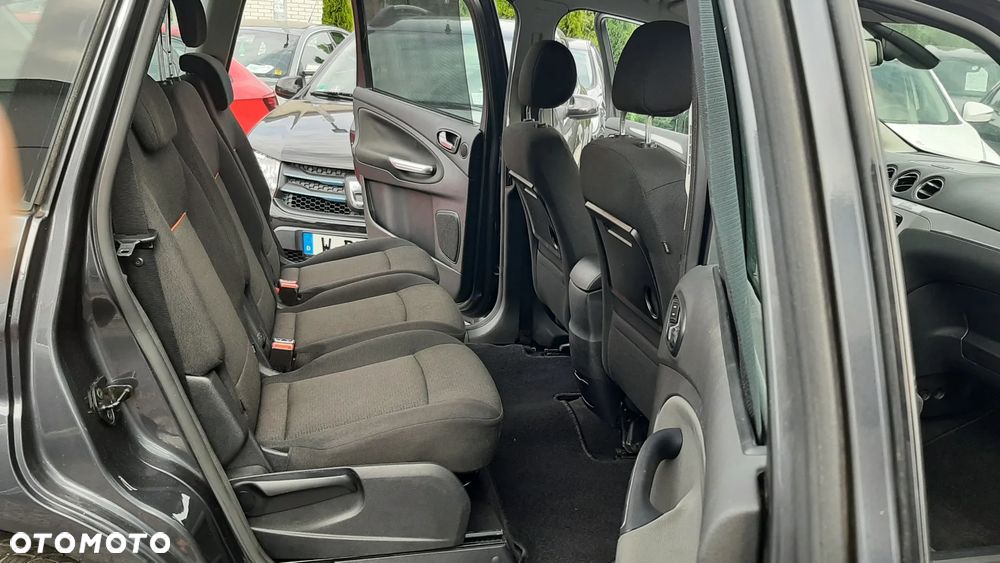 Ford S-Max 2.0 Trend - 14