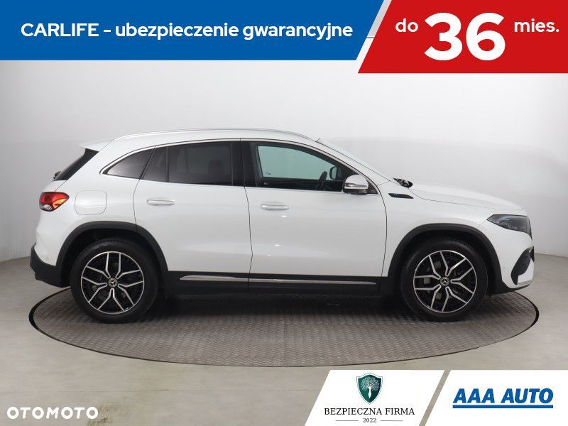 Mercedes-Benz EQA - 8