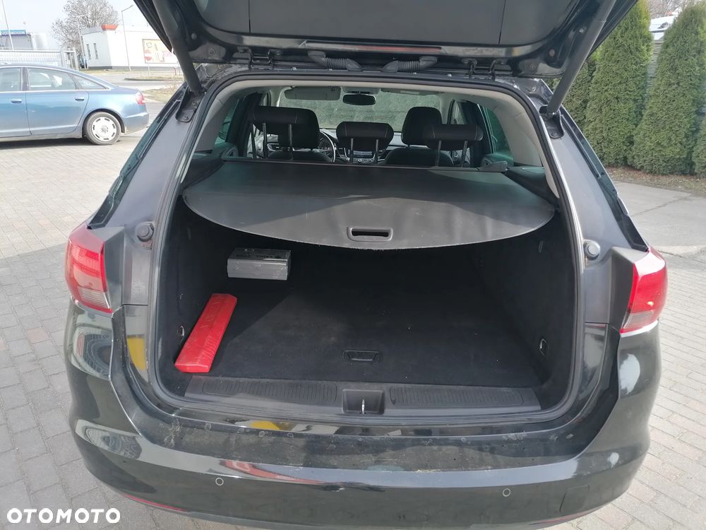 Opel Astra 1.6 CDTI Sport - 9