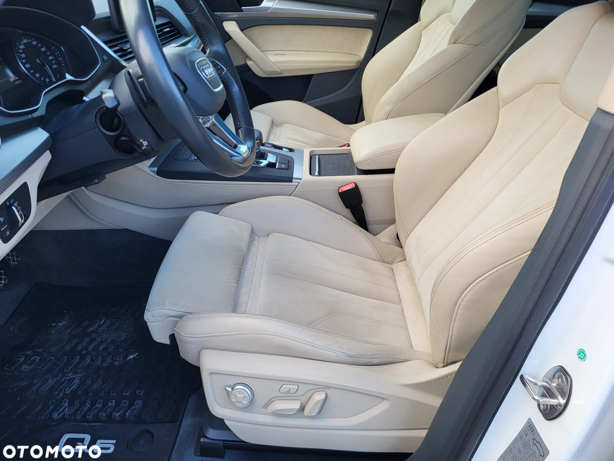 Audi Q5 55 TFSIe quattro S tronic S line business - 15