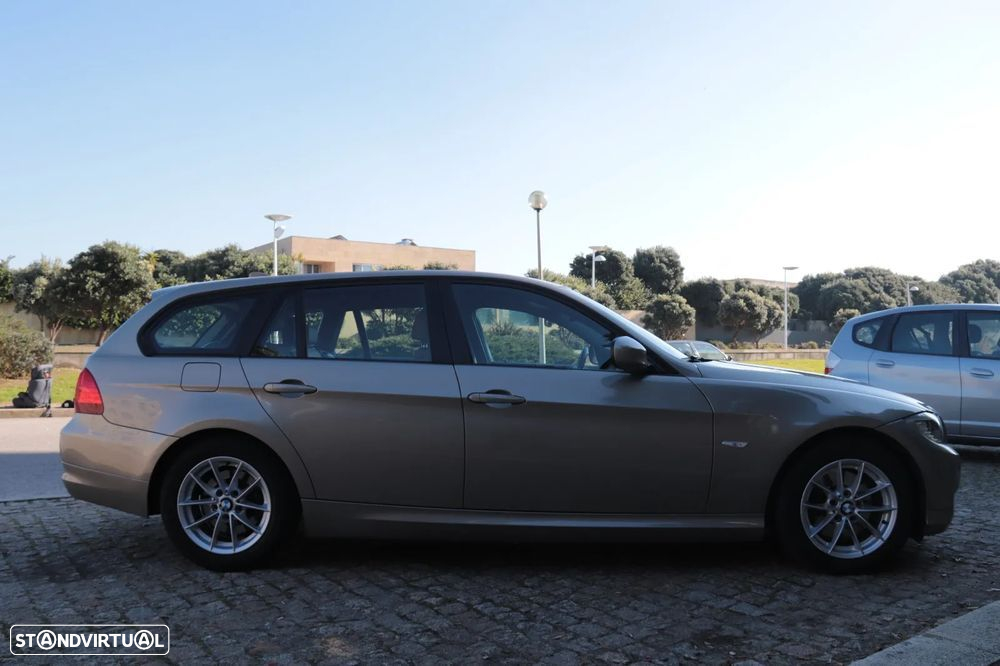 BMW 320 d Touring - 4