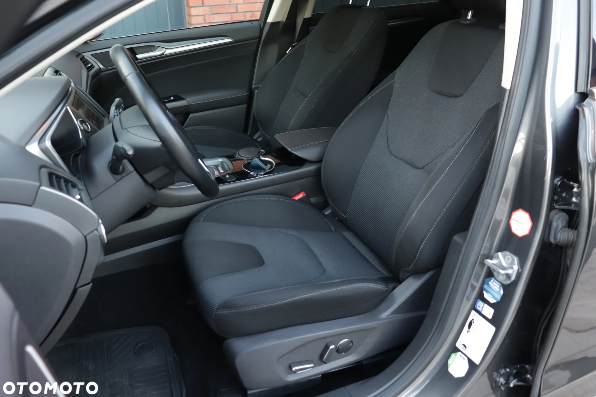 Ford Mondeo 2.0 TDCi Start-Stopp Titanium - 33