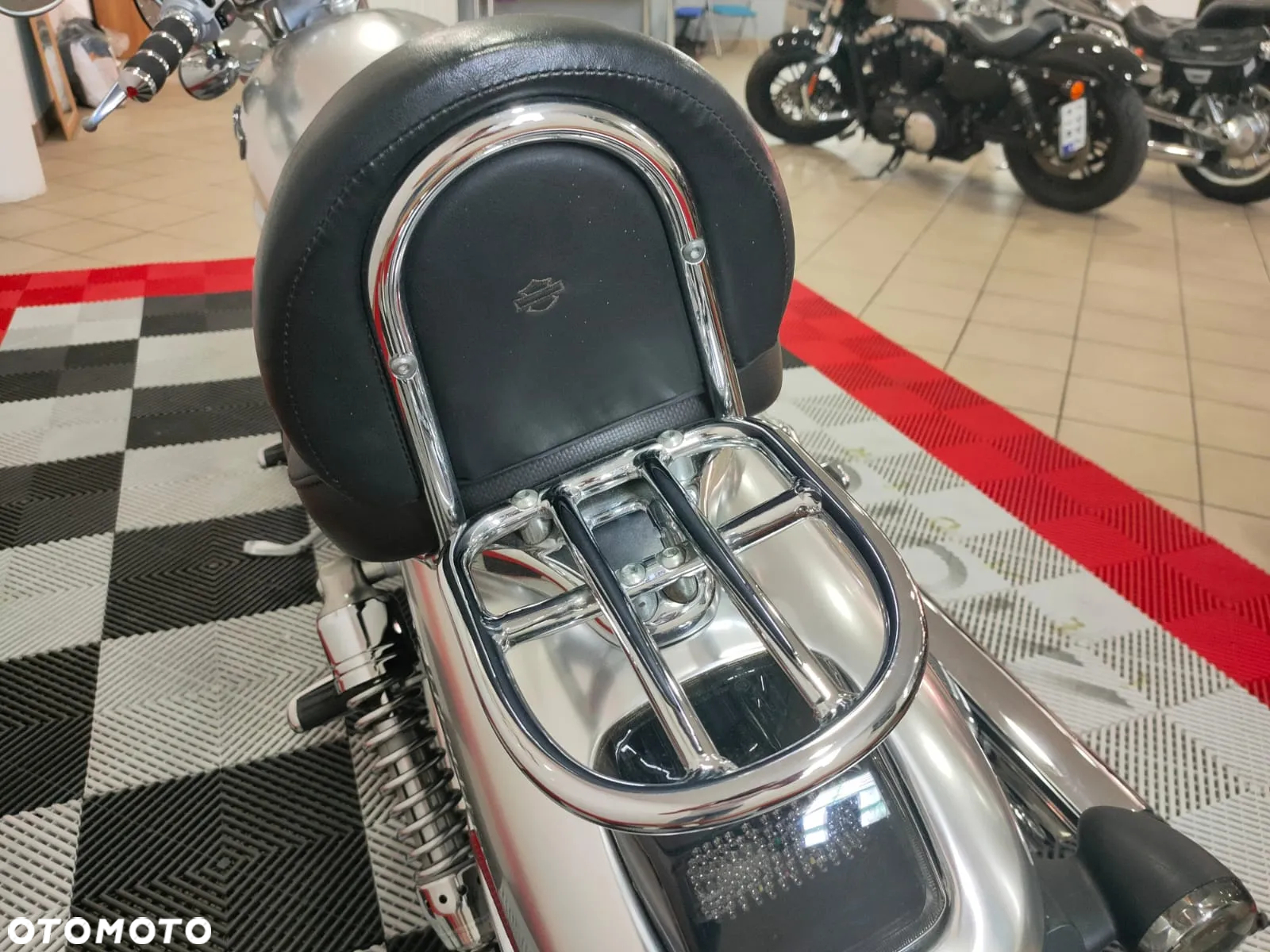 Harley-Davidson Softail V-Rod - 13