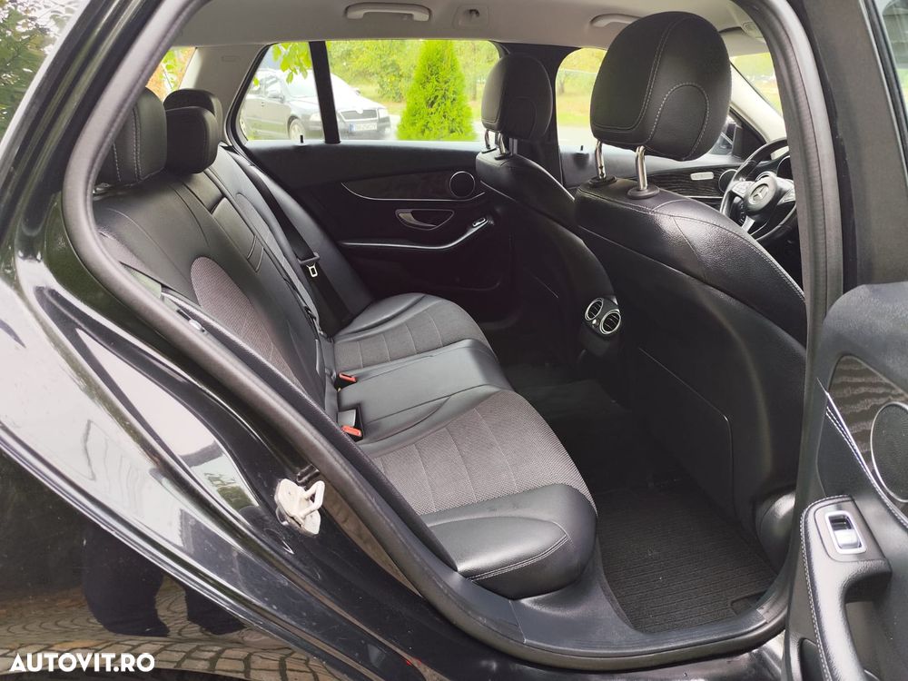 Mercedes-Benz C - 8