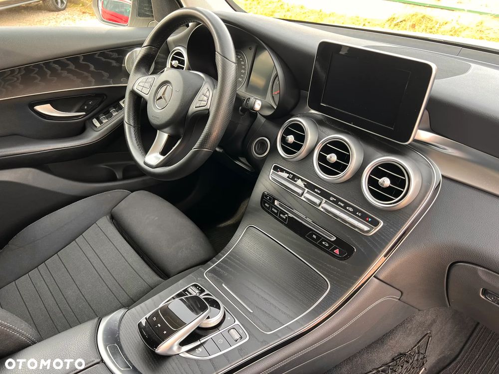 Mercedes-Benz GLC 350 d 4Matic 9G-TRONIC AMG Line - 18