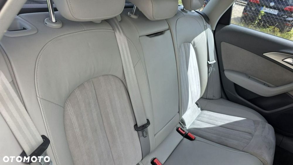 Audi A6 Avant - 13