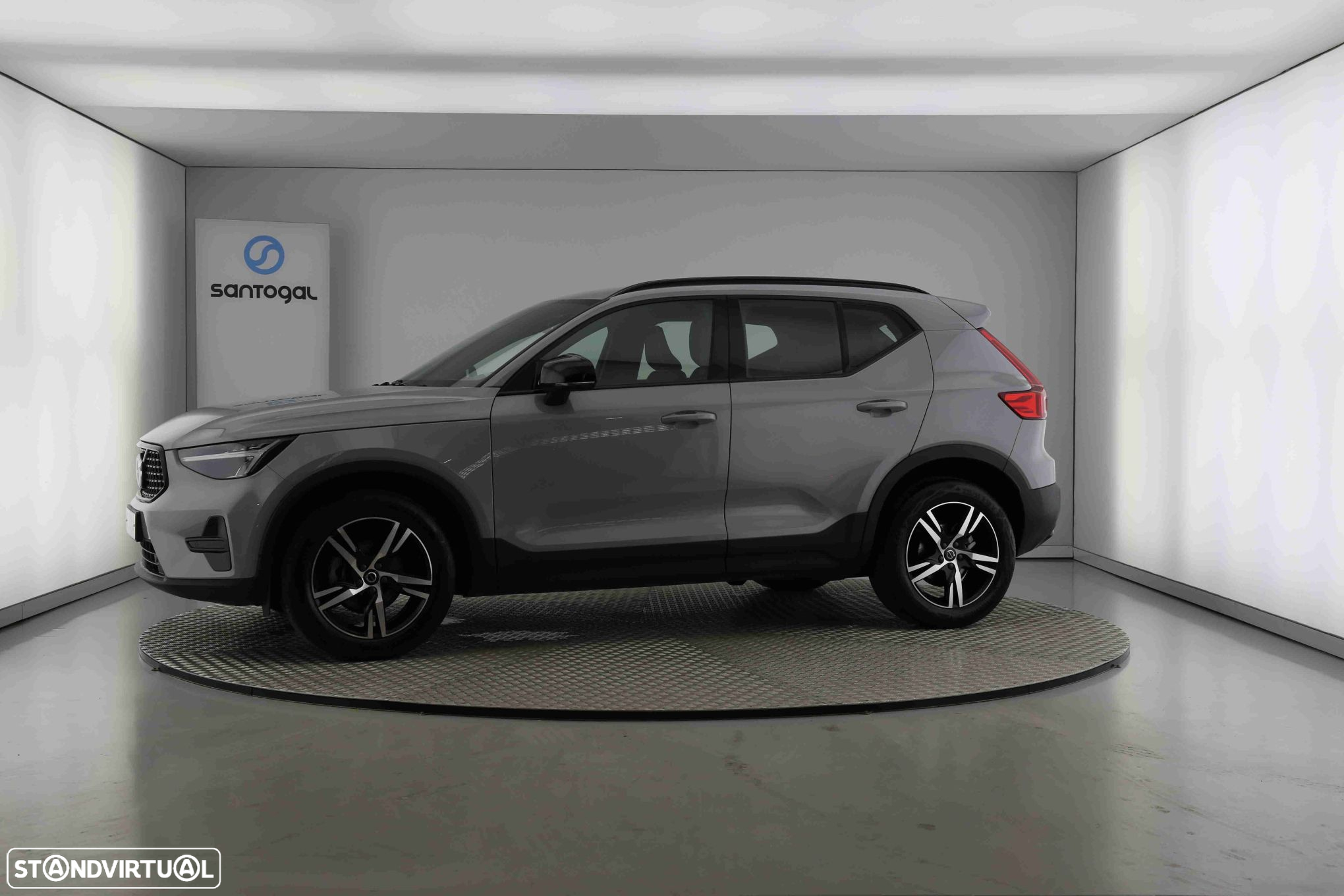 Volvo XC 40 1.5 T2 Plus Dark Auto - 5