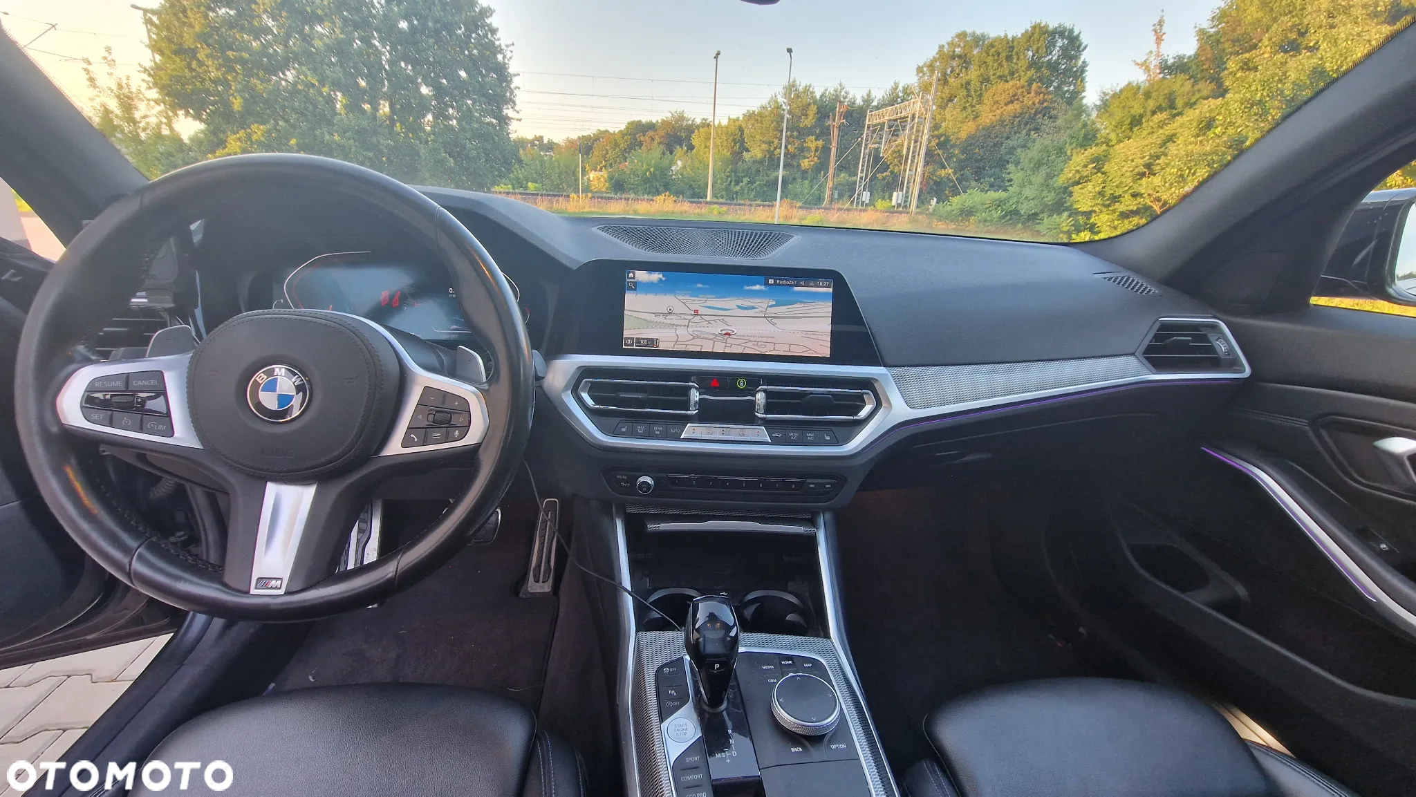 BMW Seria 3 330i M Sport - 10