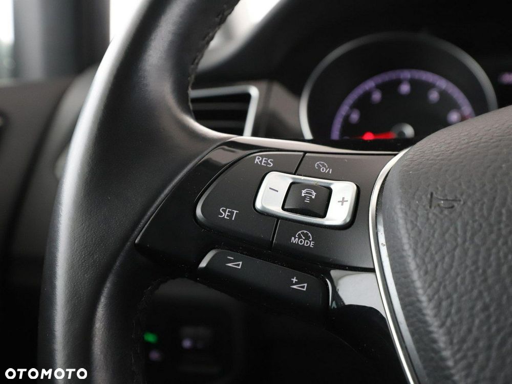 Volkswagen Golf Sportsvan 1.2 TSI (BlueMotion Technology) DSG Sound - 32