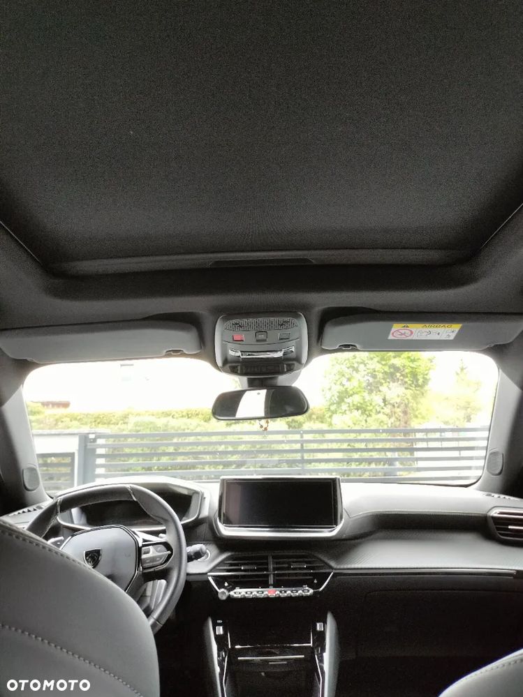 Peugeot 2008 Hybrid 136 e-DSC GT - 22