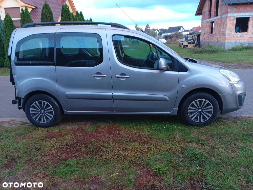 Peugeot 2008 - 4