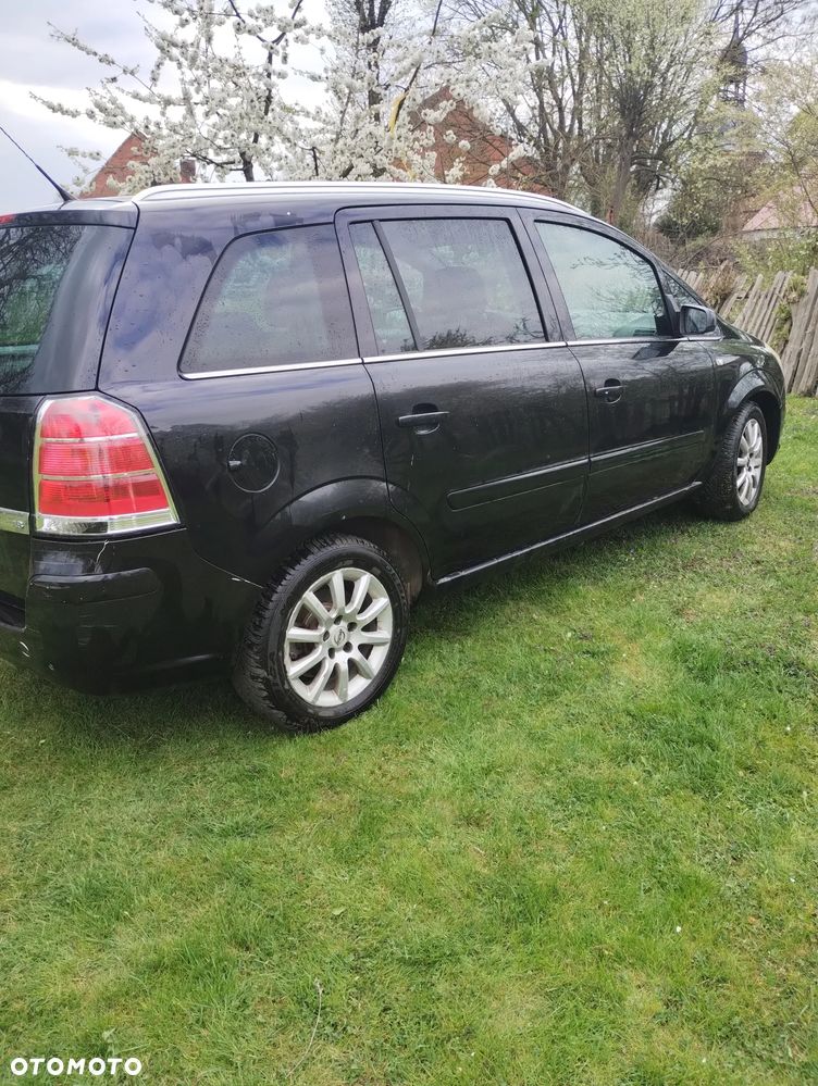 Opel Zafira - 3