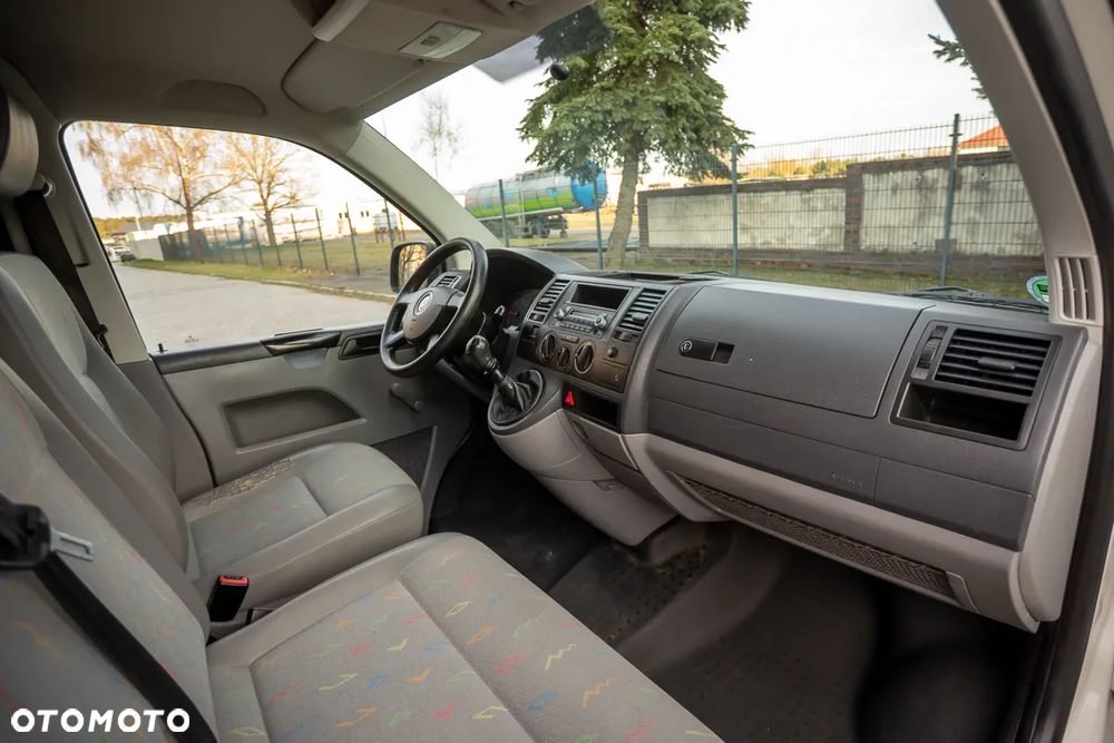 Volkswagen T5 Transporter - 19