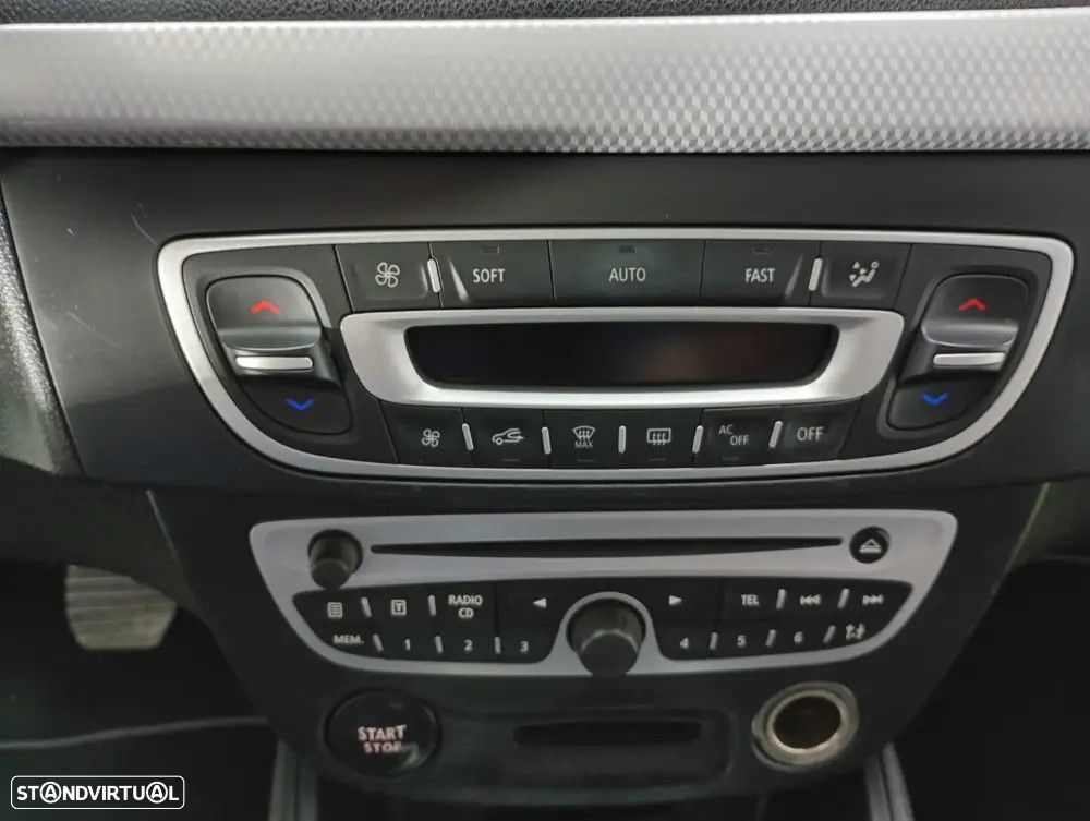 Renault Fluence 1.5 dCi Exclusive — fotografia 12