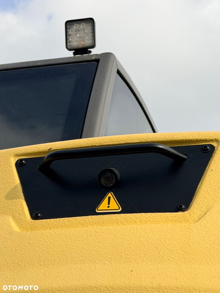 Mecalac Koparka 14 ton MECALAC 15 MWR koparko-ładowarka 3 łyżki widły 1 wł Centr.smarowanie Opony na BLIŹNIAKU 80%Camso ładowarka 714 12MTX 4x4 skrętne KLIMA kabina Premium silnik 146KM volvo EW140B DEUTZ szybka 35km/h - 27
