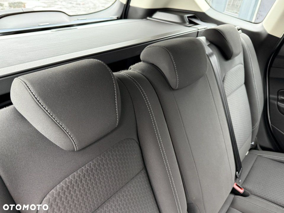 Ford Kuga 1.5 EcoBoost 2x4 Titanium - 33