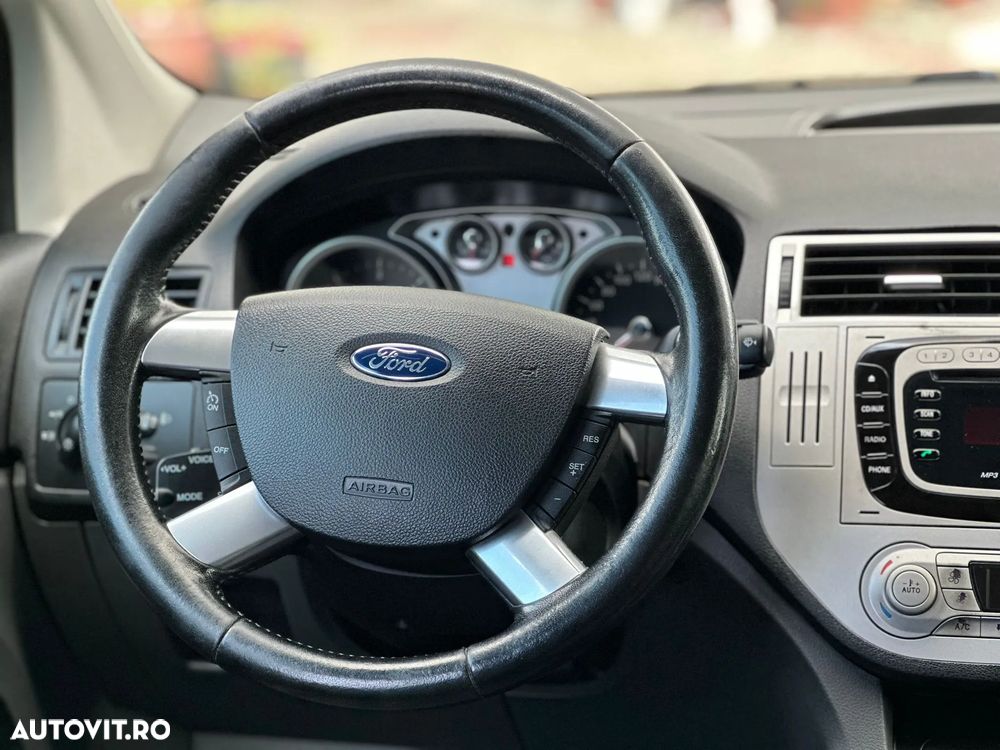 Ford Kuga 2.0 TDCi 4x4 Aut. Individual - 28