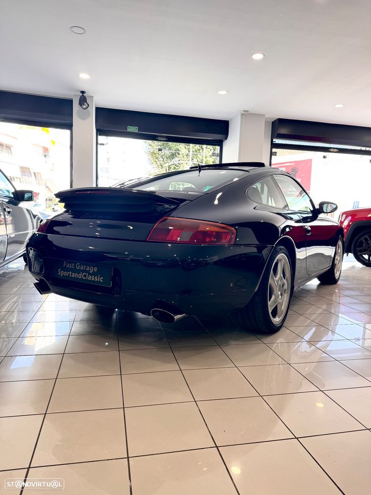 Porsche 911 (996) Carrera Coupé - 8