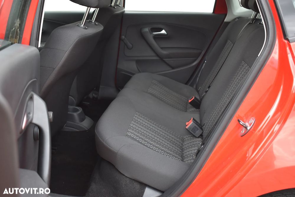 Volkswagen Polo - 12