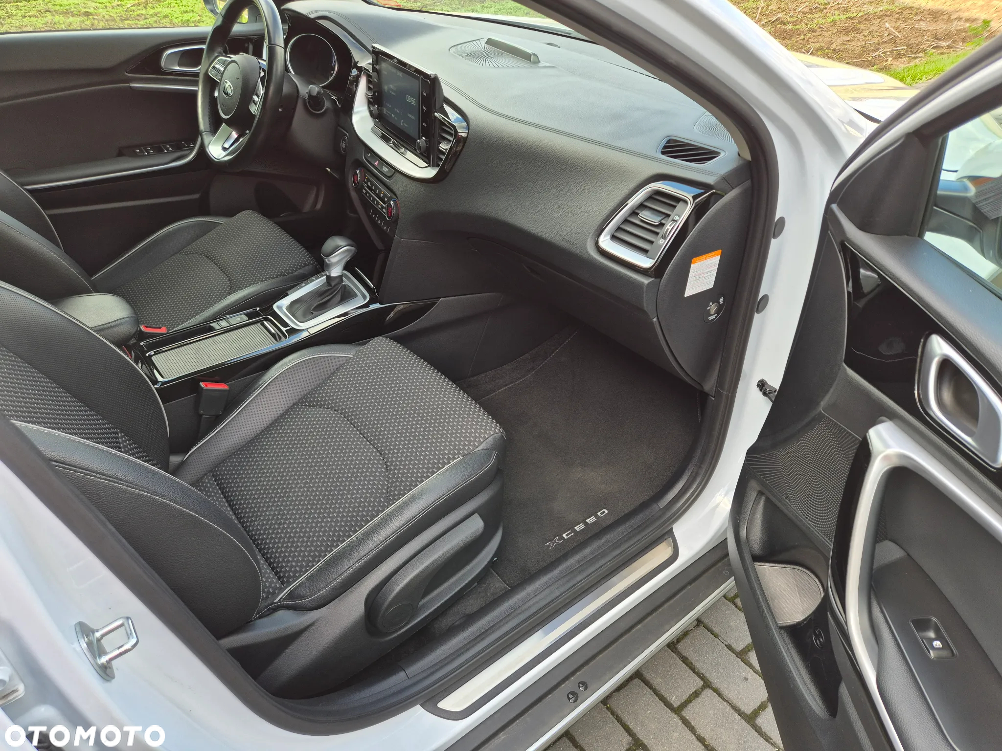Kia XCeed - 13