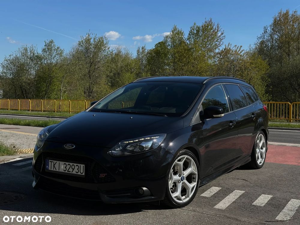 Ford Focus 2.0 EcoBoost ST mit Leder-Sport-Paket - 2