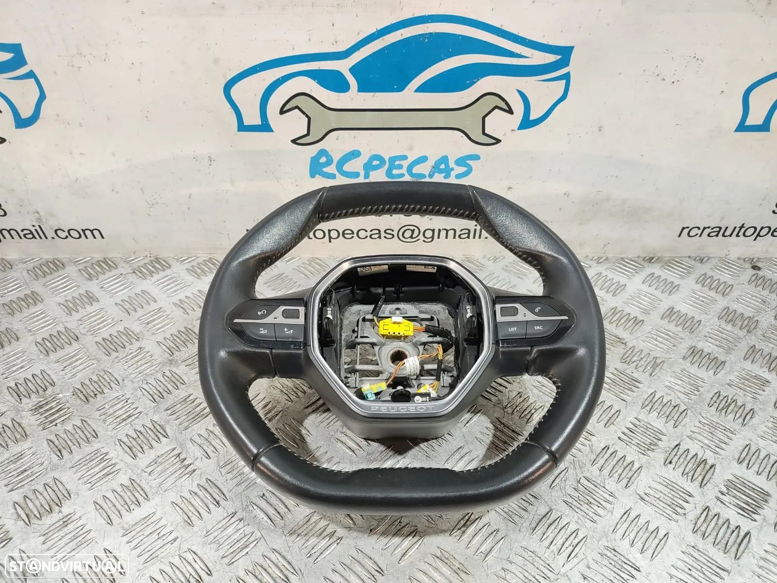 Volante Flat Bottom em Pele Peugeot 3008 II 2 Comandos multifunções - 1