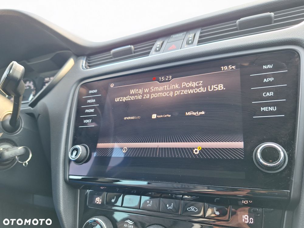 Skoda Octavia 2.0 TDI 4x4 Joy DSG - 9