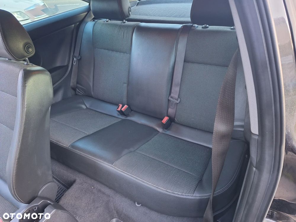 Opel Zafira - 11