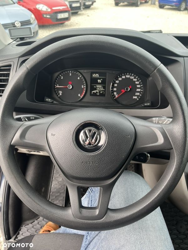 Volkswagen Transporter - 10