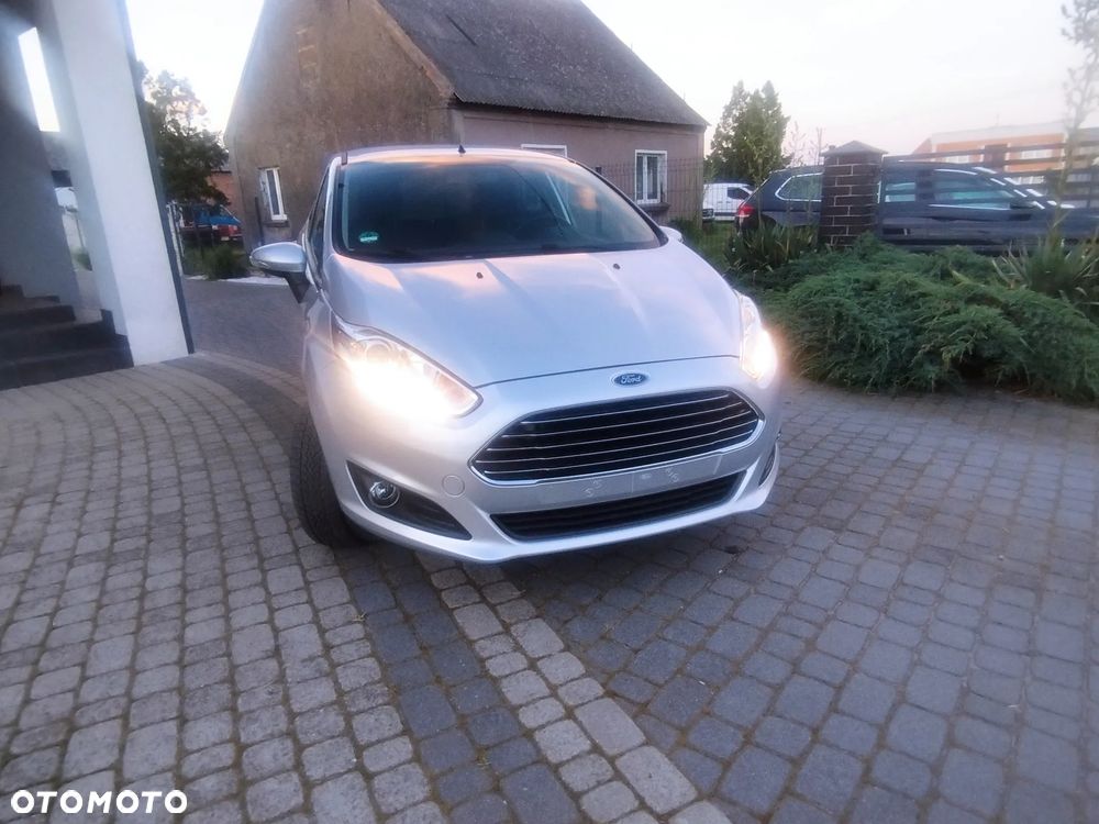 Ford Fiesta 1.25 Celebration - 22
