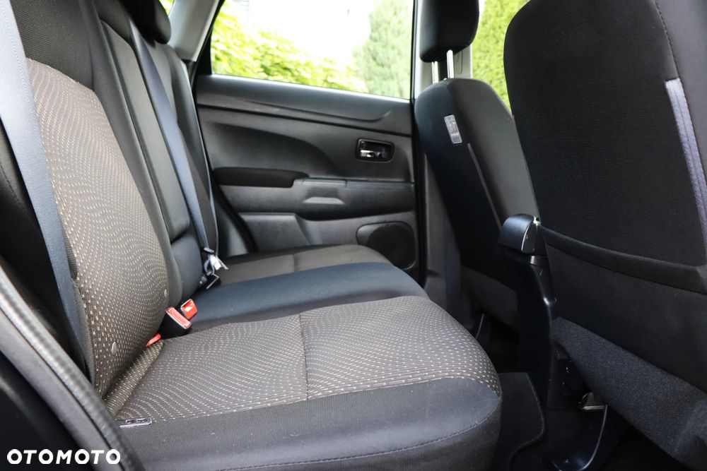 Mitsubishi ASX 1.6 2WD Instyle - 23