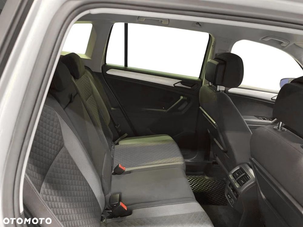 Volkswagen Tiguan 2.0 TDI SCR DSG - 16