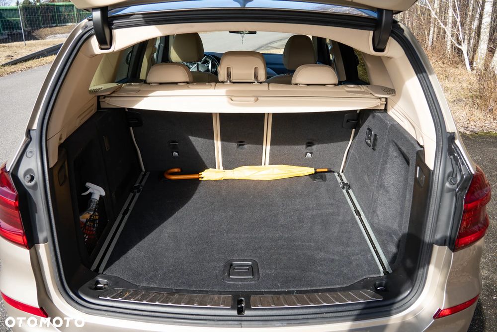 BMW X3 sDrive18d Advantage - 11