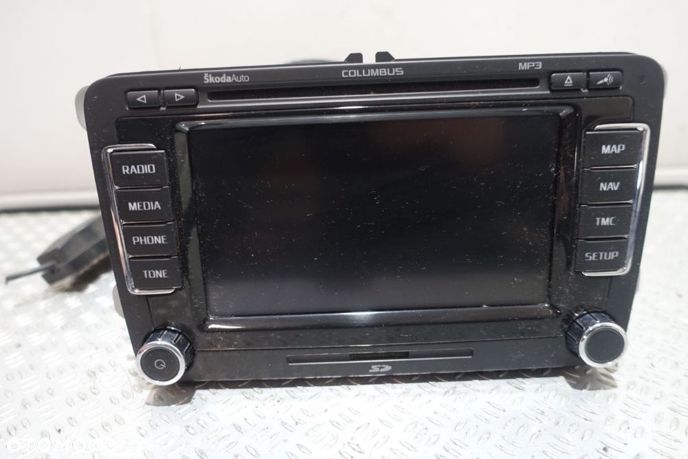 RADIO NAVI MEDIA GPS SKODA COLUMBUS 3T0035680A - 1