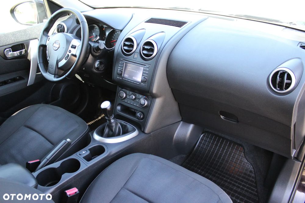 Nissan Qashqai 2.0 tekna - 25