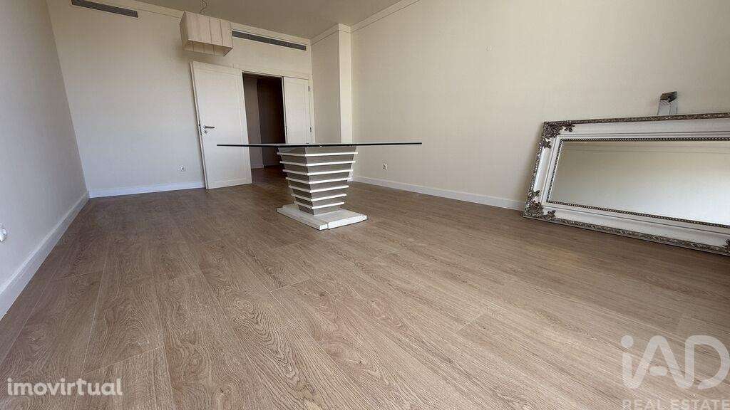 Apartamento T3 em Santo António de 103,00 m2 - Grande imagem: 2/29