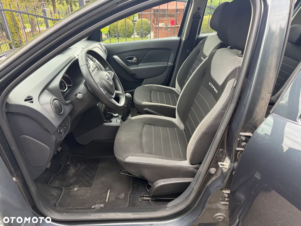 Dacia Sandero 0.9 TCe SL Celebration S&S - 6