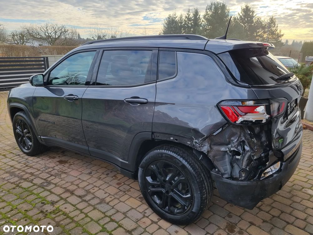 Jeep Compass 1.5 GSE T4 48V e-Hybrid Automatik Night Eagle - 3