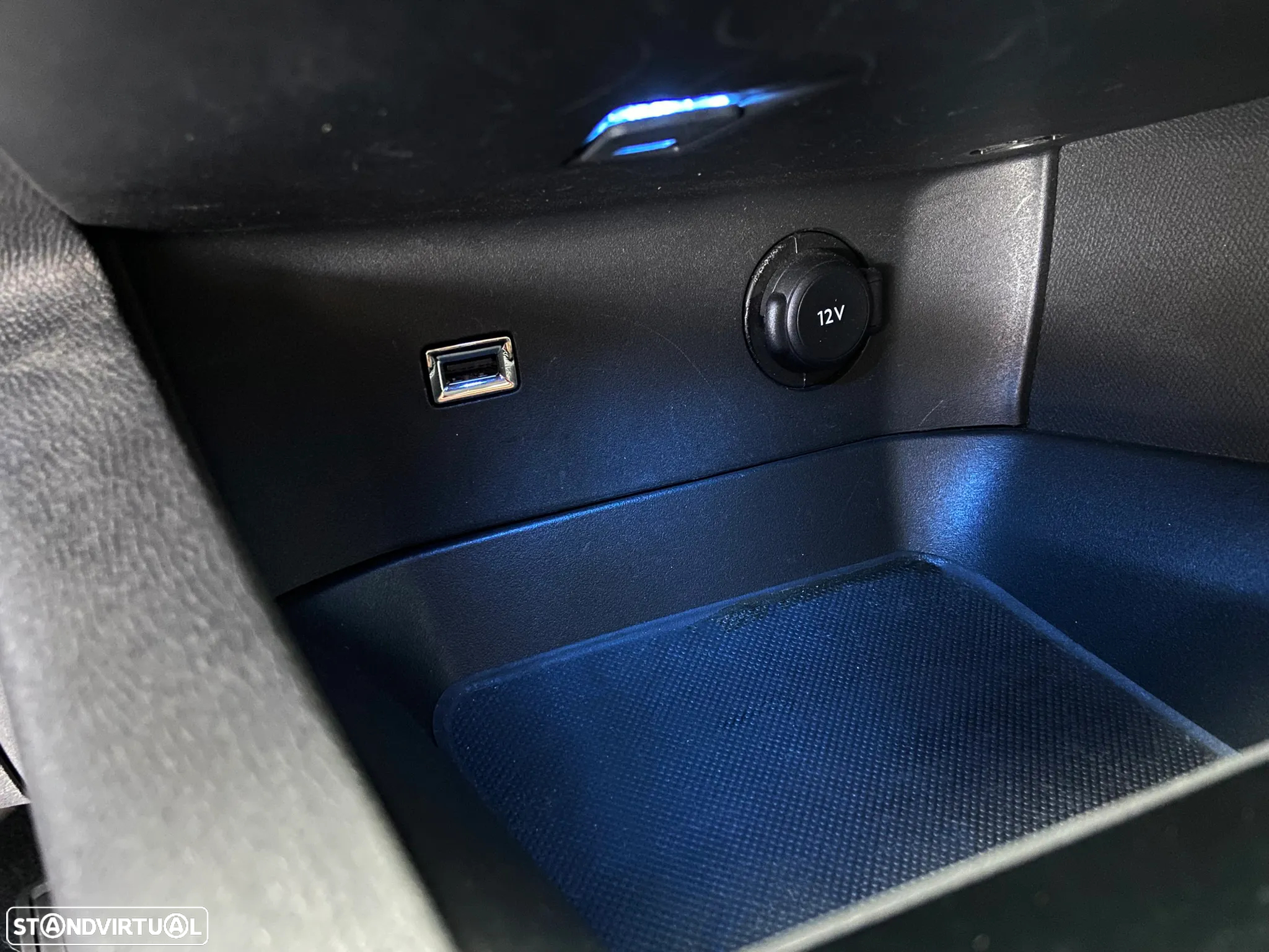 Peugeot 3008 1.5 BlueHDi Style - 24