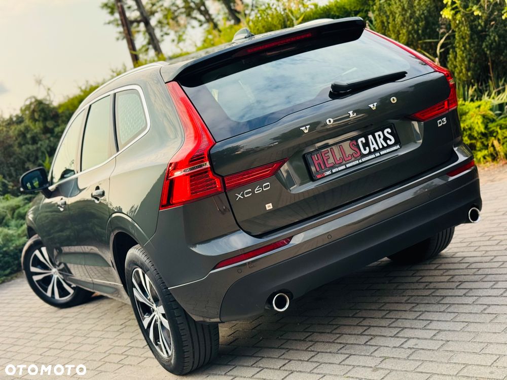 Volvo XC 60 D3 Momentum Pro - 3
